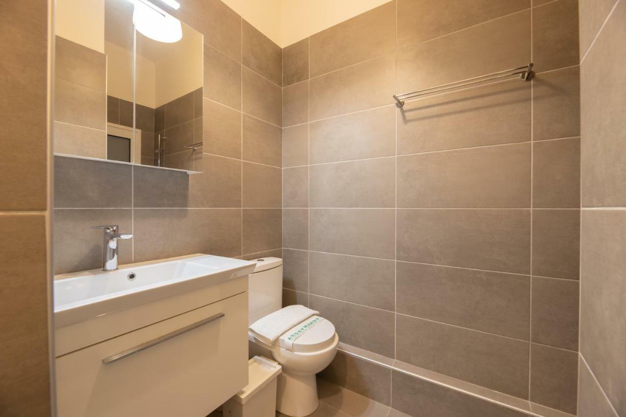 Top Sightseeing 3Rd Floor Studio On A Paved Road! Athen Eksteriør bilde